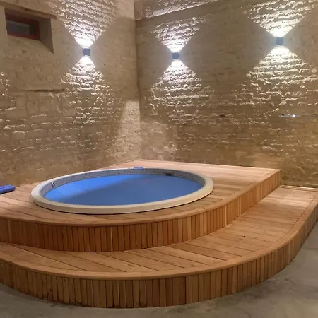 Manor In Normandy With And Pool Nyaraló *