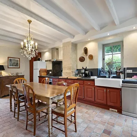 Nyaraló Manor In Normandy With And Pool *