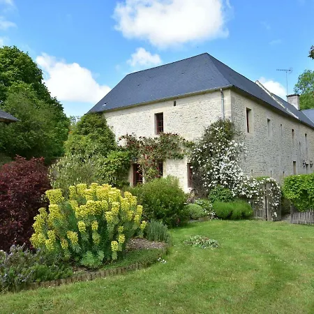 Manor In Normandy With And Pool 別荘 Lantheuil