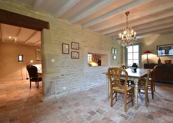 Holiday home Manor In Normandy With And Pool Lantheuil